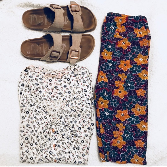 LuLaRoe Pants - 🔴4 for 25🔴 LuLaRoe OS Floral Leggings